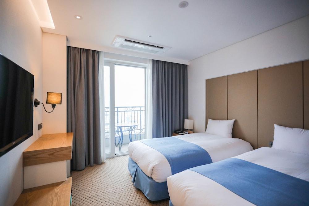 Hotel Whistlelark Jeju Extérieur photo