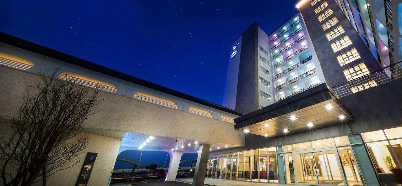 Hotel Whistlelark Jeju Extérieur photo