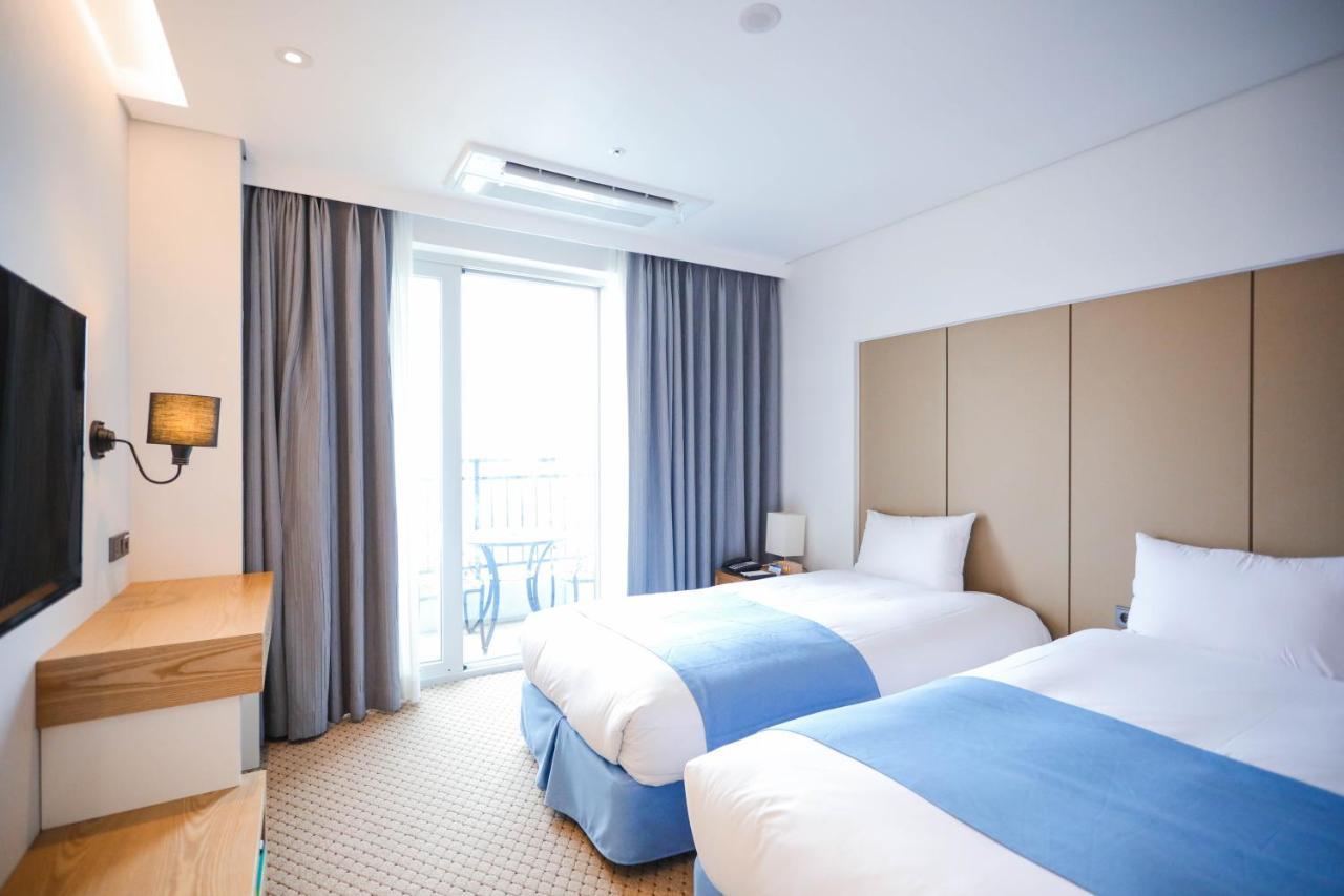 Hotel Whistlelark Jeju Extérieur photo